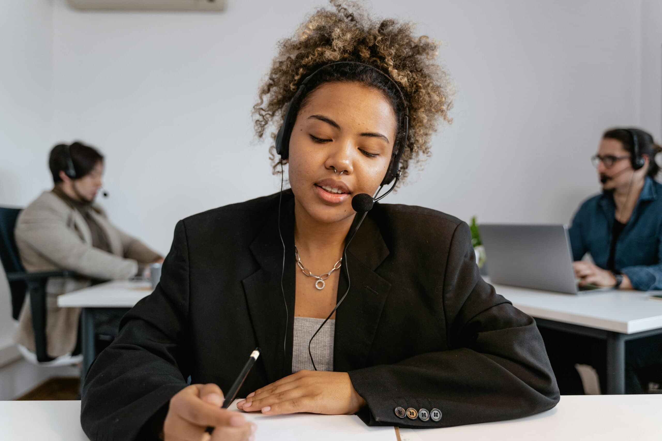Why US Insurance Agencies Are Switching to Remote Admin Teams in 2025